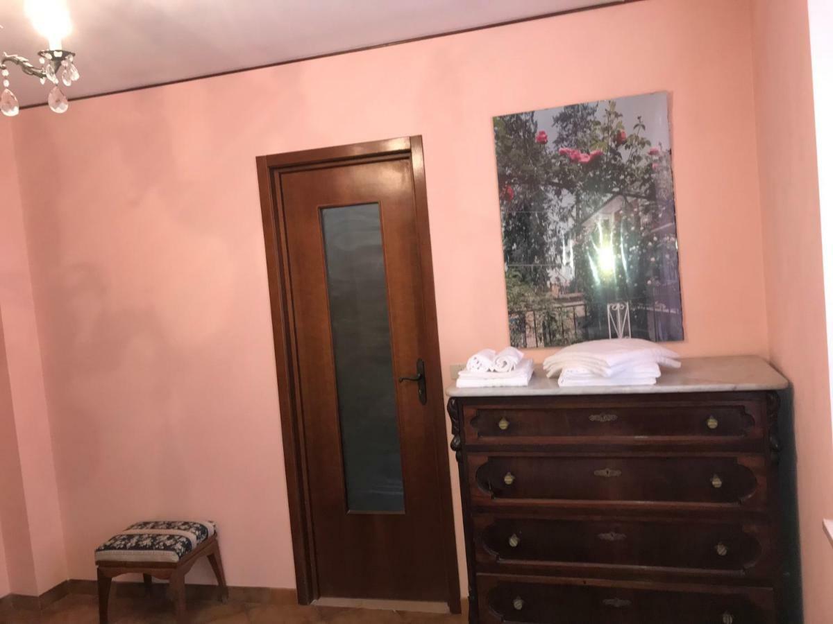 Bed & Roses “Gege” Daire La Morra Dış mekan fotoğraf